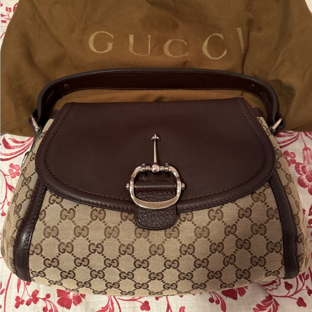 Mint condition Gucci hobo handbag with dustbag
